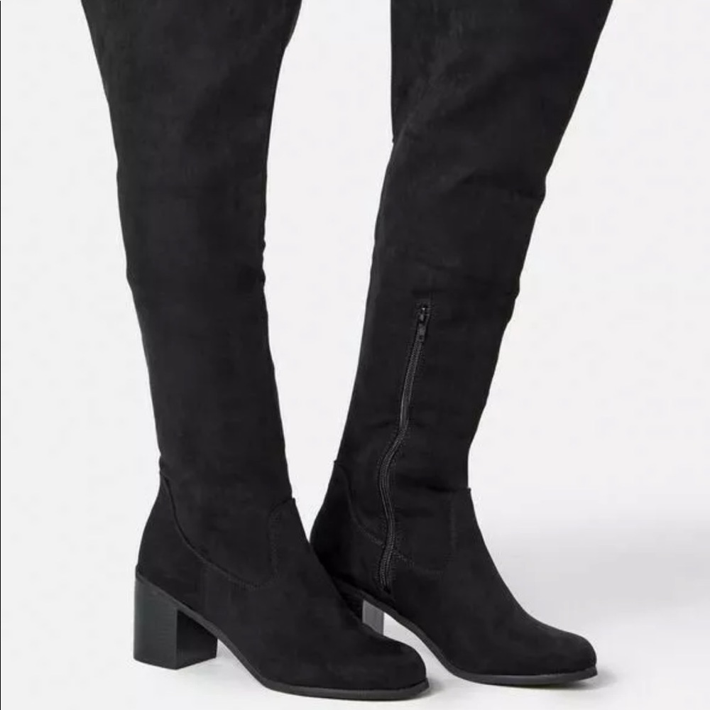 Block heel boots black size 9